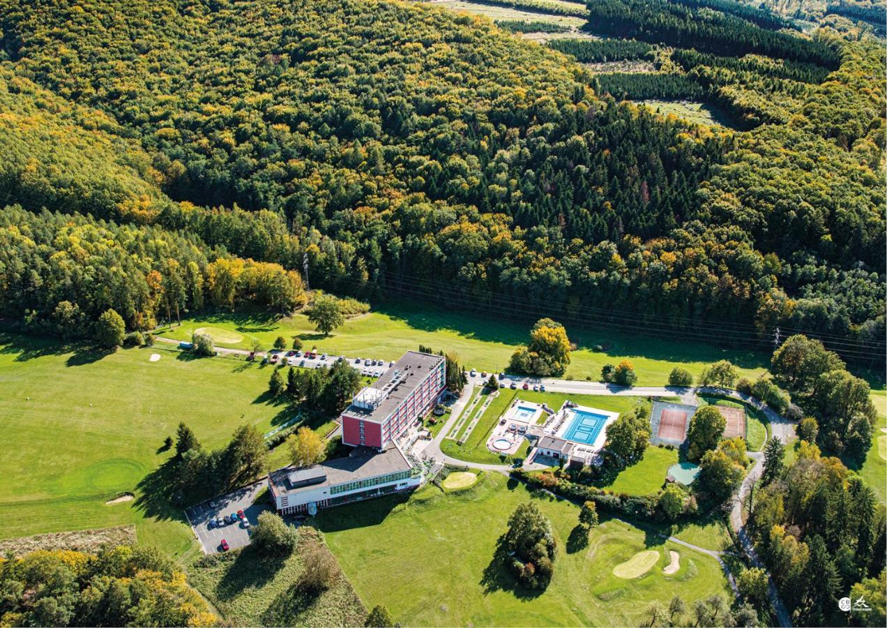 Hotel Lazne Kostelec Zlín Buitenkant foto